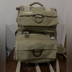 National Geographic Canvas Backpack Khaki / Travel & Outdoor Daypack